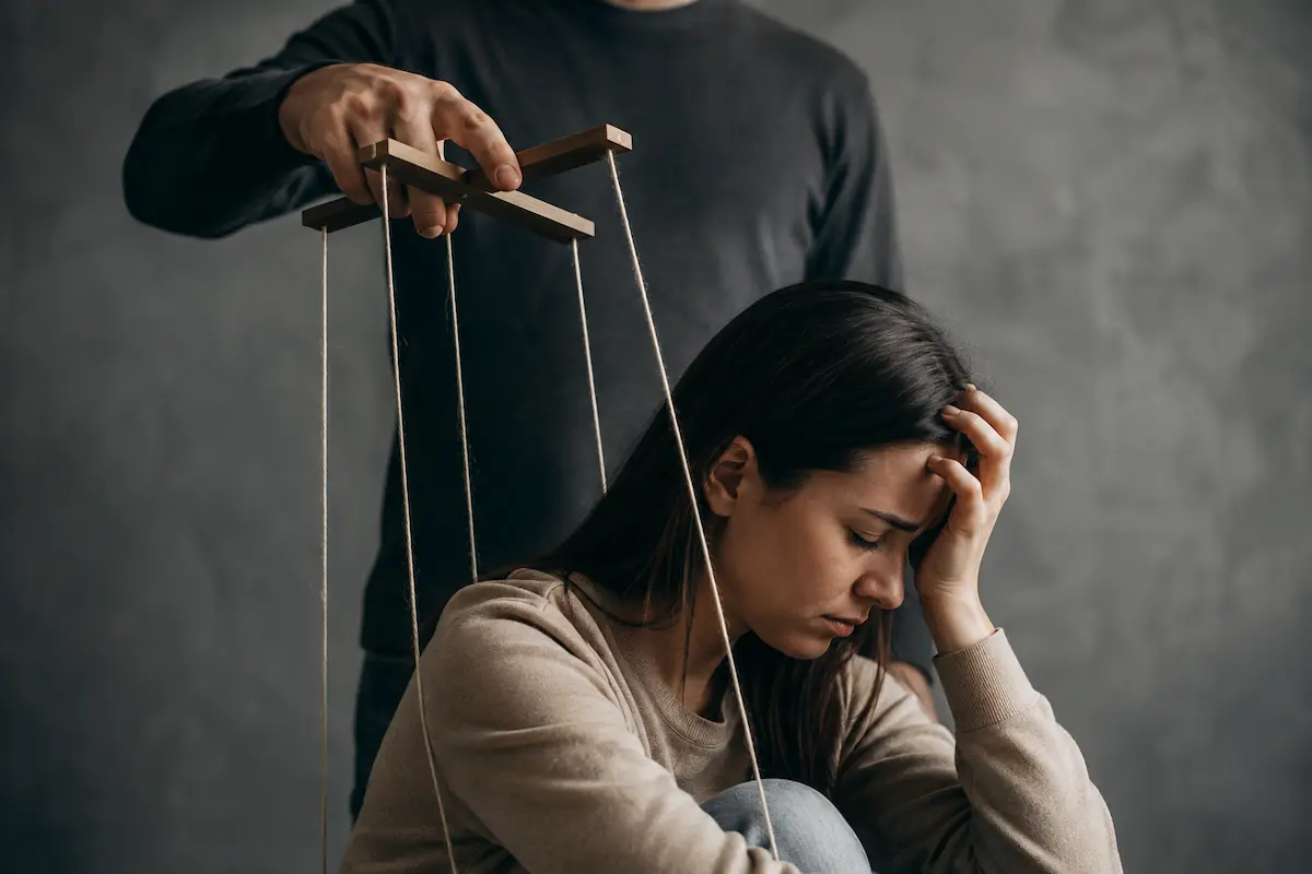 Manipulación emocional en pareja